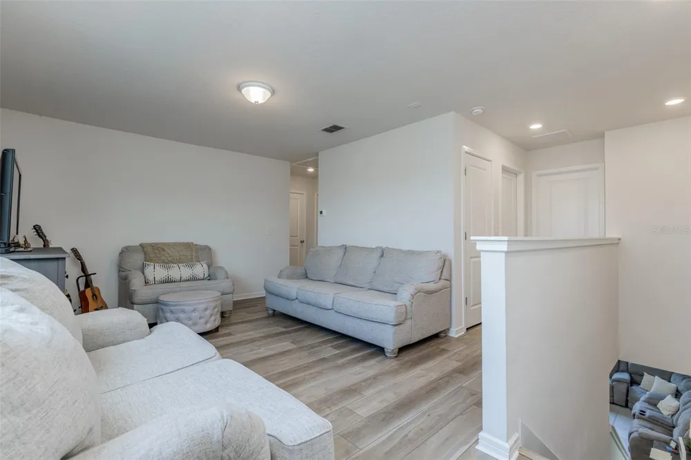 29908 MARQUETTE AVENUE Wesley Chapel, FL 33545