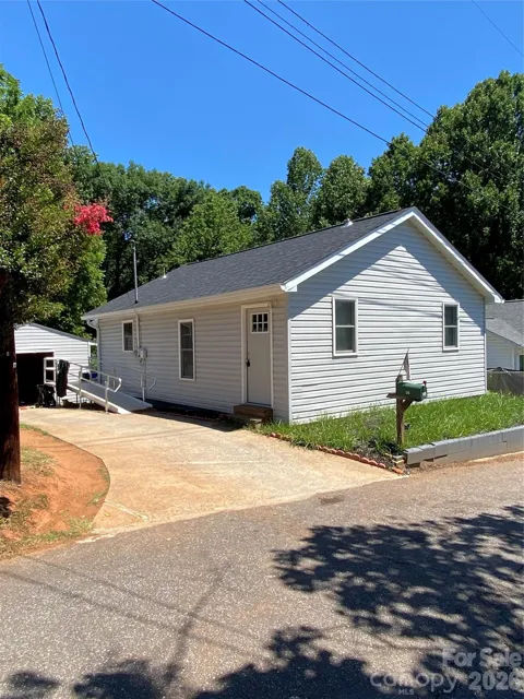 604 Peden Street