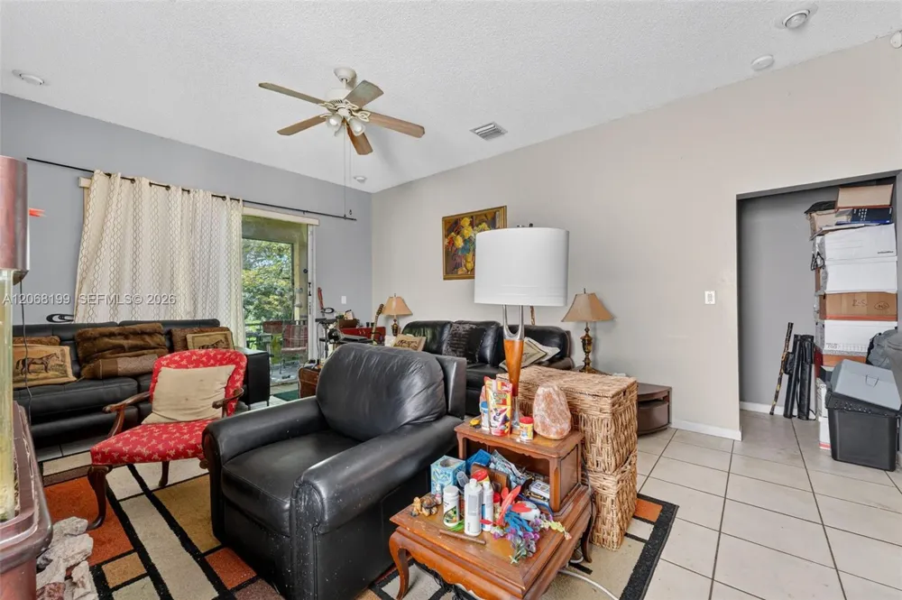 13976 S Cypress Cove Cir Davie, FL 33325