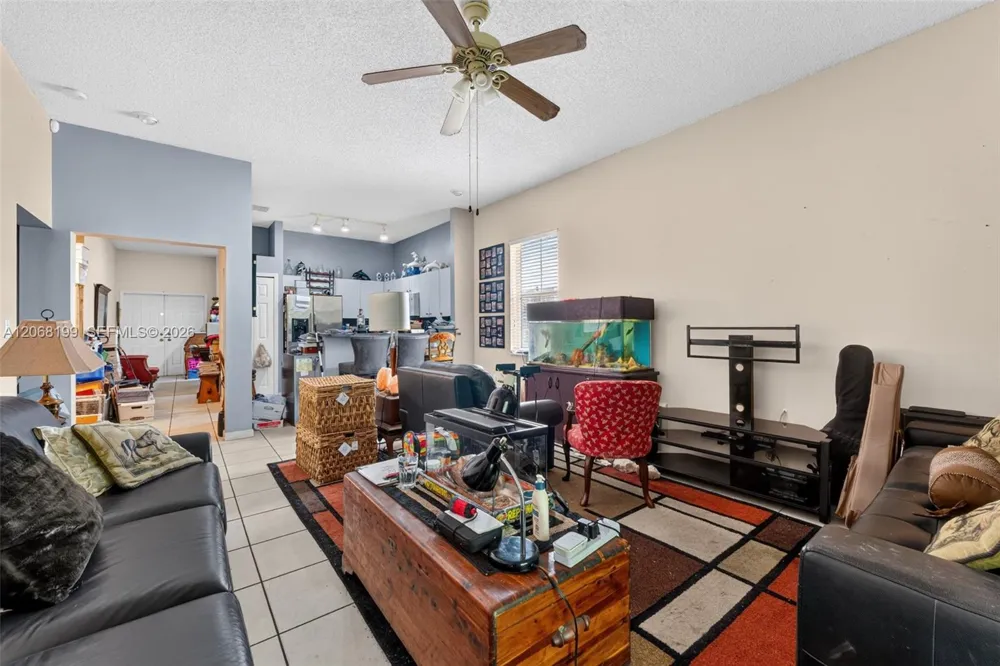 13976 S Cypress Cove Cir Davie, FL 33325