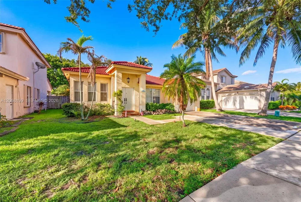 13976 S Cypress Cove Cir Davie, FL 33325