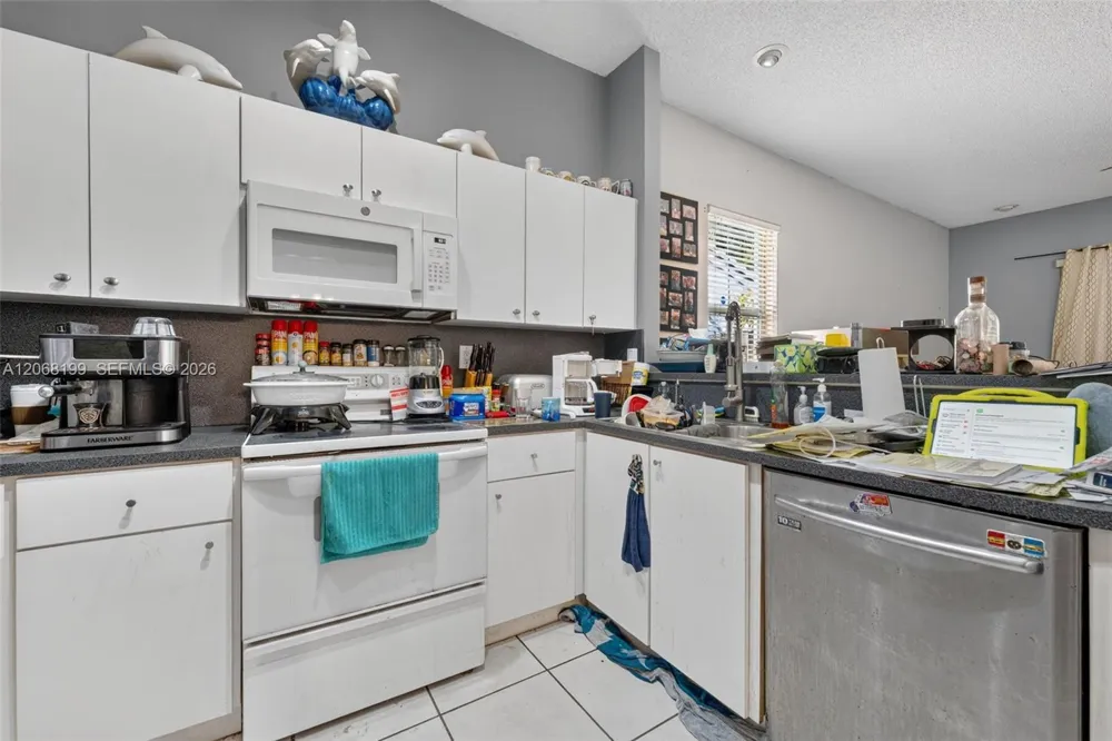 13976 S Cypress Cove Cir Davie, FL 33325