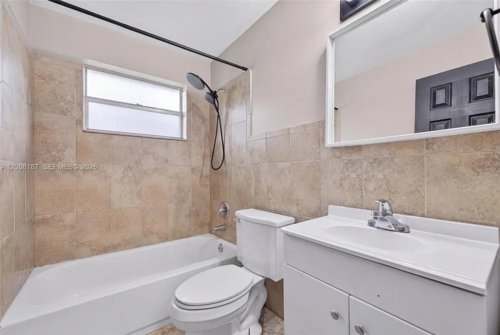 9452 SW 52nd Ct Cooper City, FL 33328