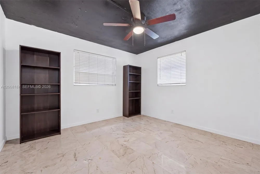 9452 SW 52nd Ct Cooper City, FL 33328