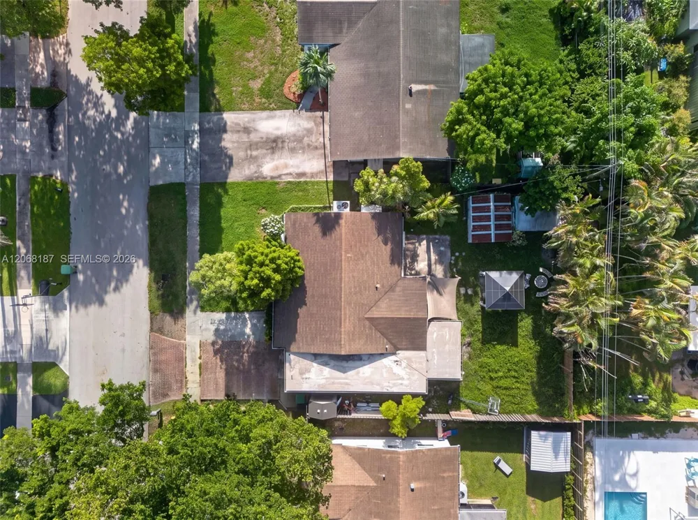 9452 SW 52nd Ct Cooper City, FL 33328
