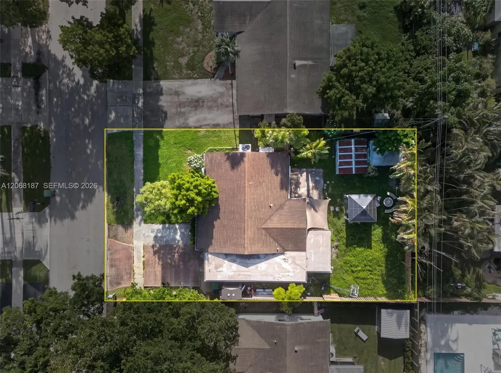 9452 SW 52nd Ct Cooper City, FL 33328