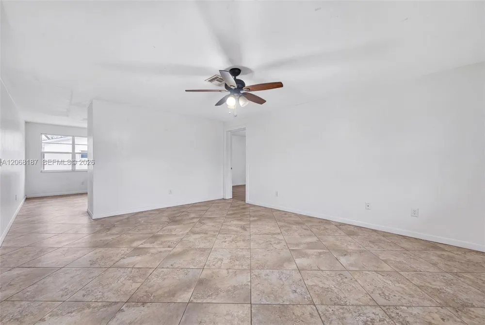 9452 SW 52nd Ct Cooper City, FL 33328