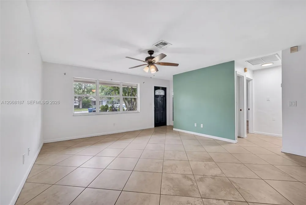 9452 SW 52nd Ct Cooper City, FL 33328