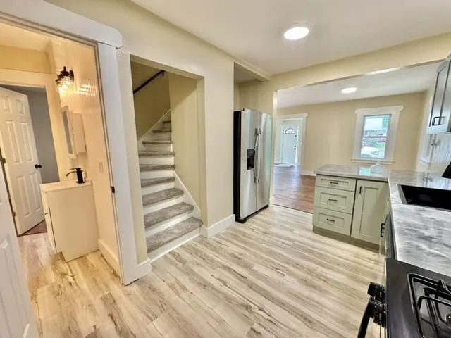 8 Richmond Avenue Battle Creek, MI 49014
