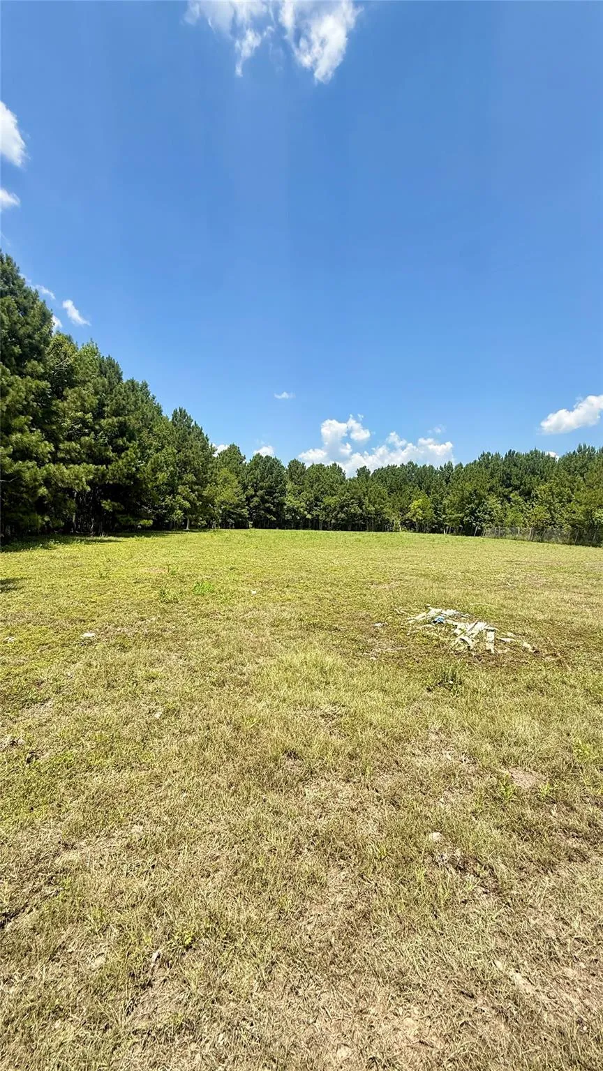 464 Road 3011a Dayton, TX 77535