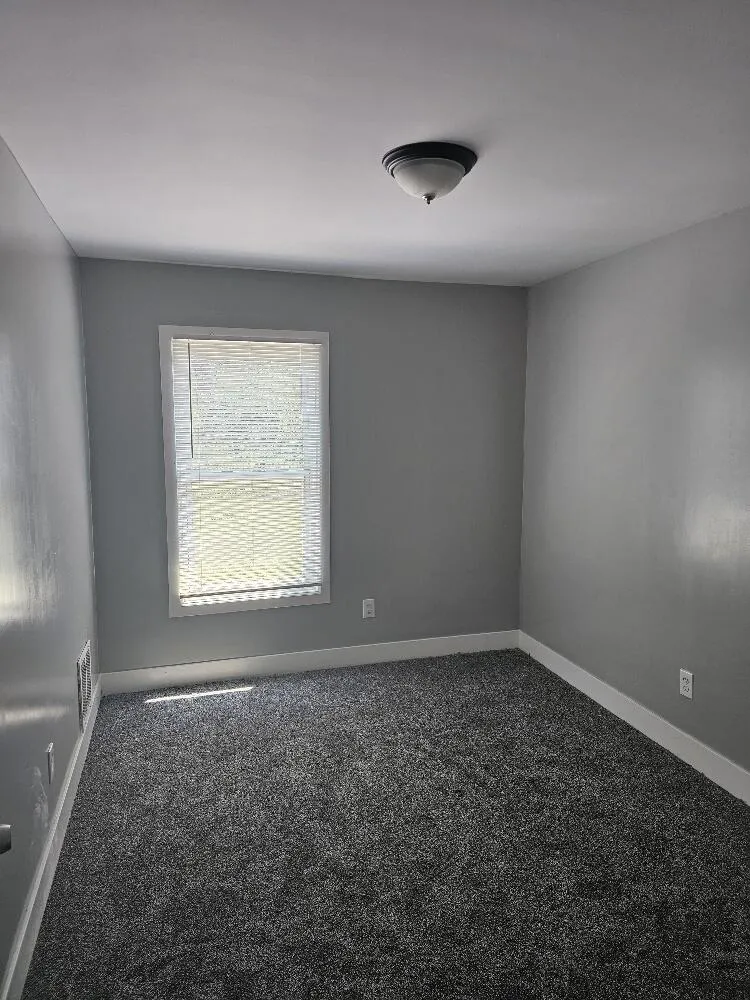 7733 E Forest Avenue Detroit, MI 48214