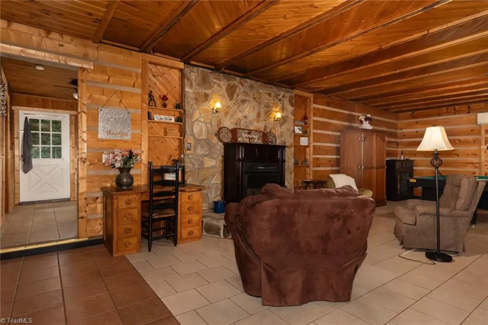 3916 Traphill Road Hays, NC 28635