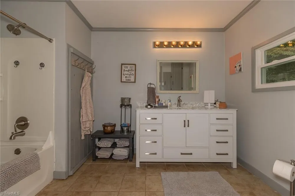 3916 Traphill Road Hays, NC 28635
