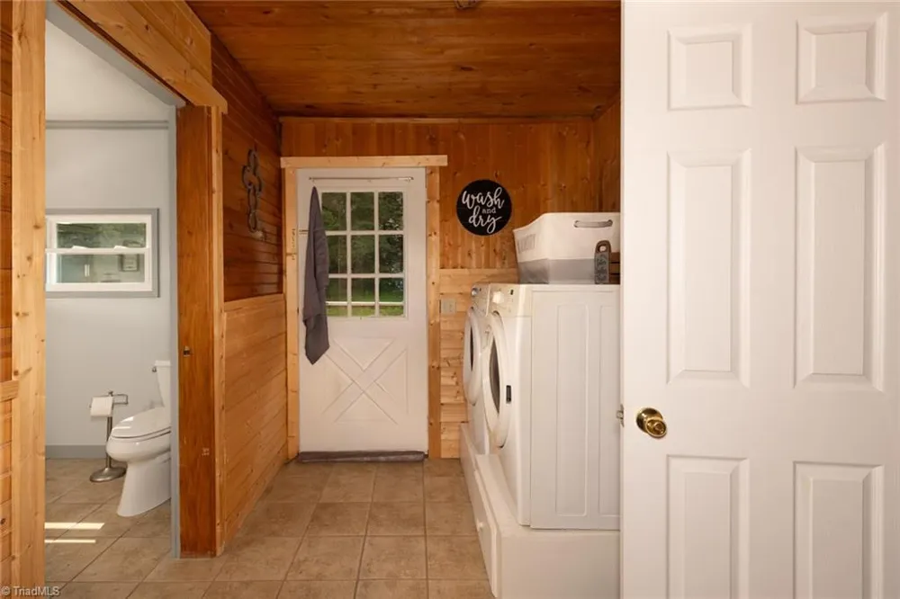 3916 Traphill Road Hays, NC 28635
