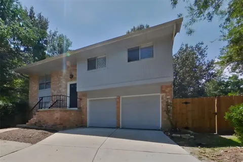 8610 Pine Shores Drive