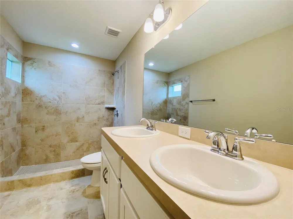 Address Not Shown Winter Haven, FL 33881