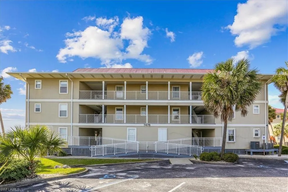 7476 Sunset Harbor Drive #414 Navarre, FL 32566