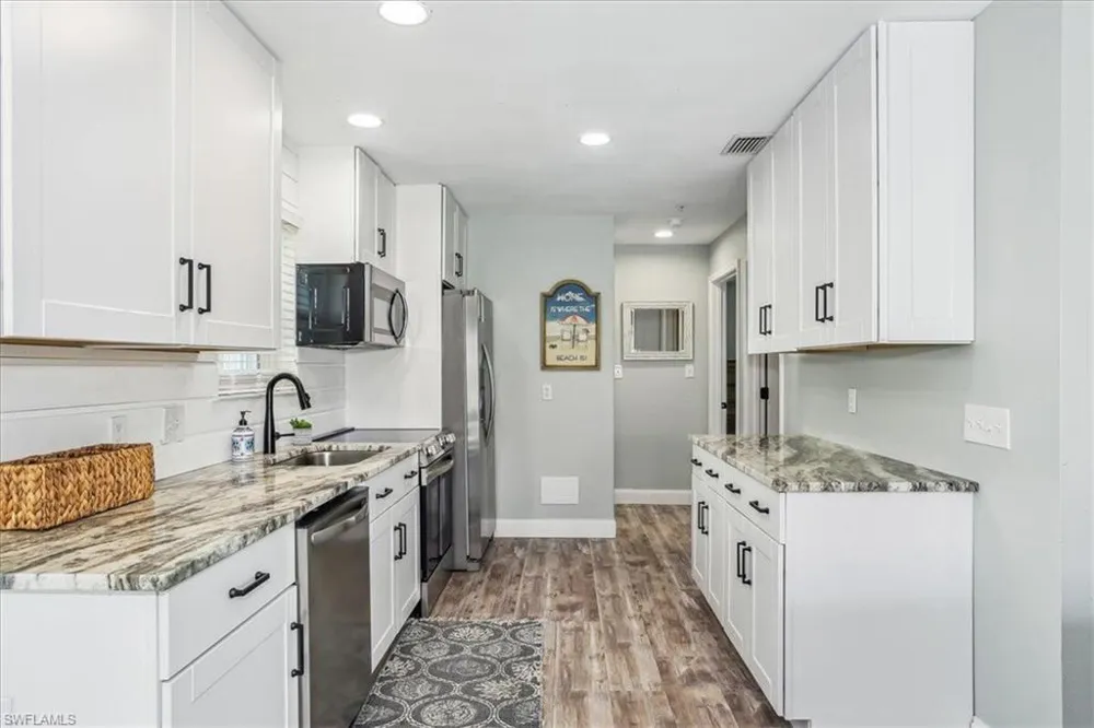 7476 Sunset Harbor Drive #414 Navarre, FL 32566