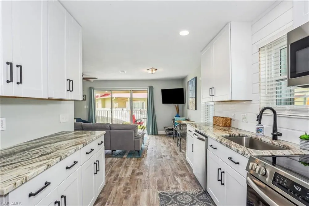 7476 Sunset Harbor Drive #414 Navarre, FL 32566