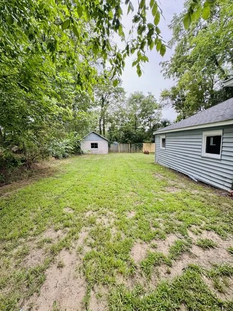 8 Richmond Avenue Emmett Charter Township, MI 49014