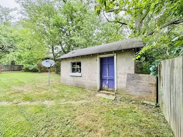 8 Richmond Avenue Emmett Charter Township, MI 49014