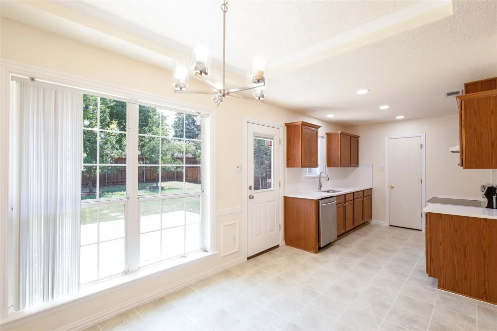 1304 W Mitchell Street Arlington, TX 76013