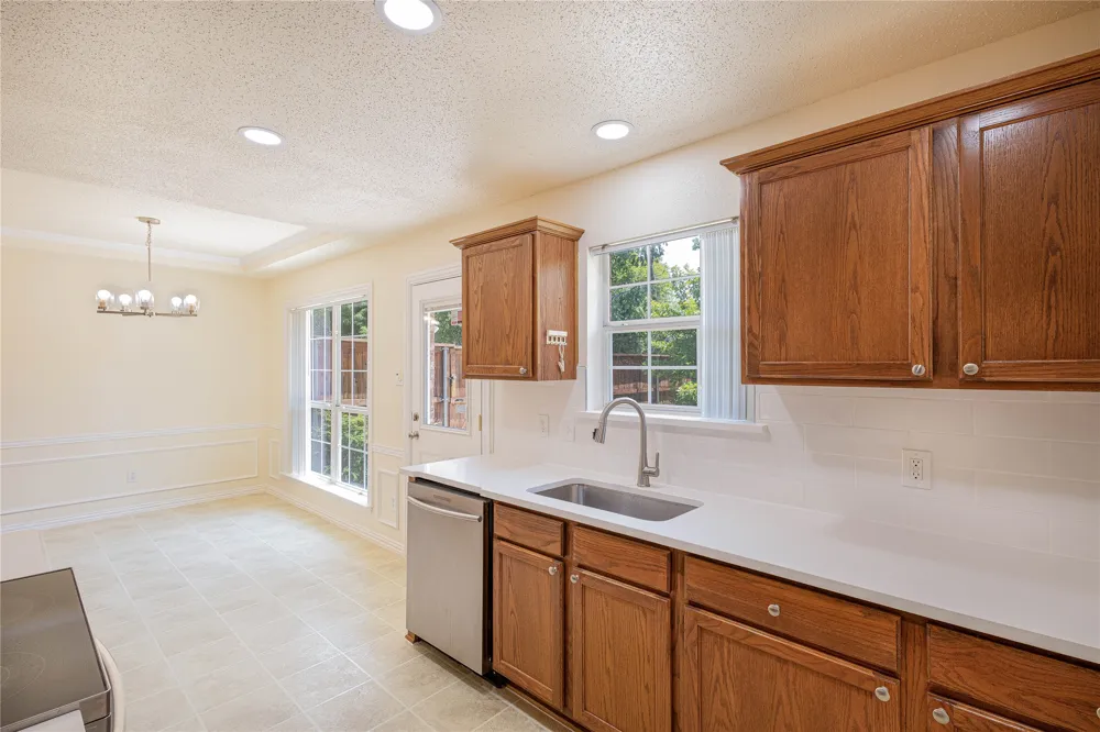 1304 W Mitchell Street Arlington, TX 76013