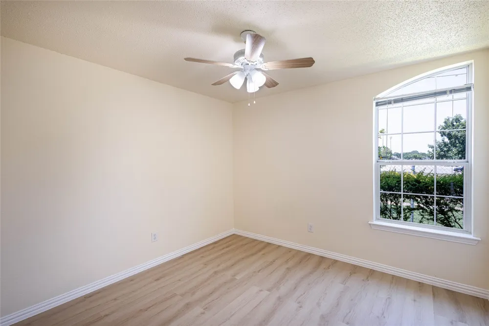 1304 W Mitchell Street Arlington, TX 76013