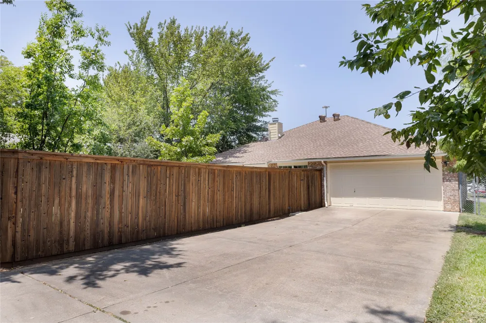 1304 W Mitchell Street Arlington, TX 76013