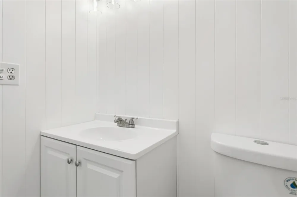 5501 80TH STREET #402 St Petersburg, FL 33709