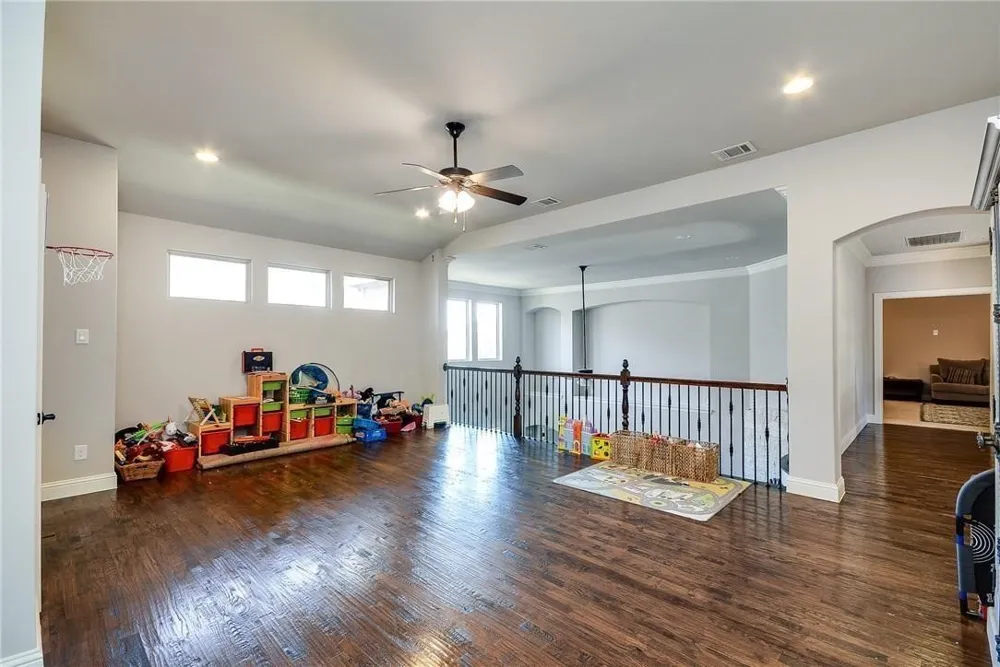 6209 Metz Street Plano, TX 75024