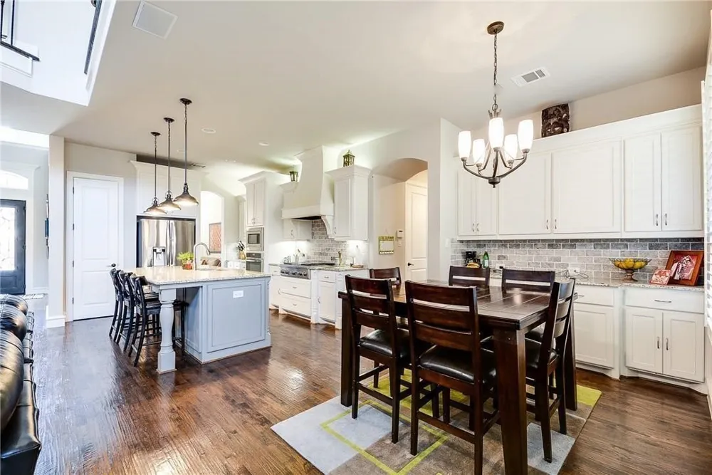 6209 Metz Street Plano, TX 75024