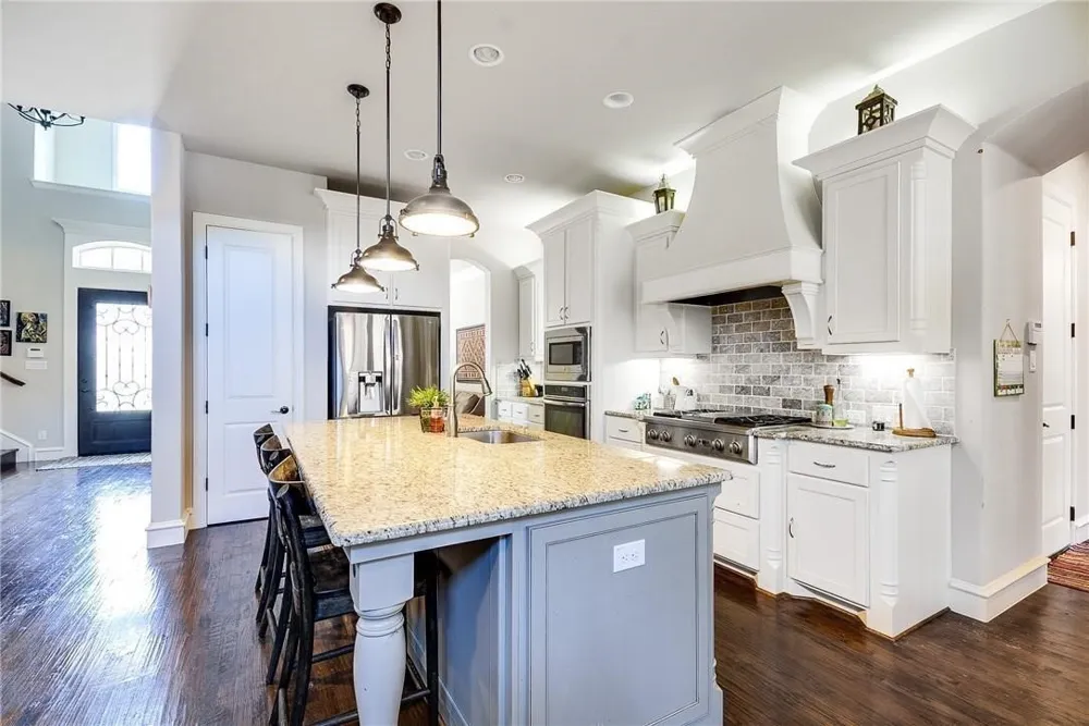 6209 Metz Street Plano, TX 75024