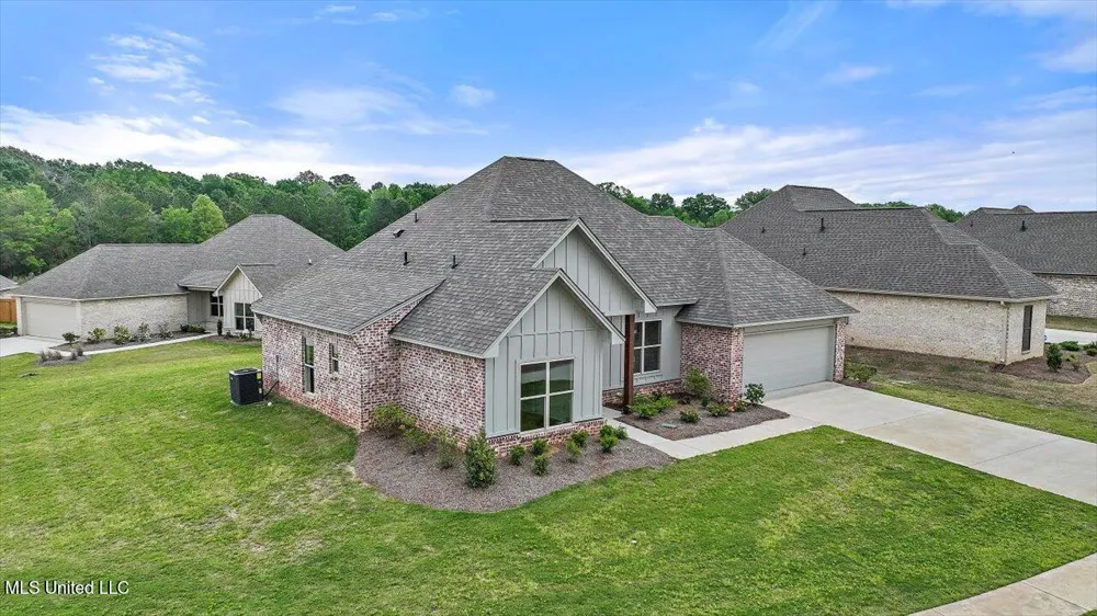120 Willow Way Canton, MS 39046