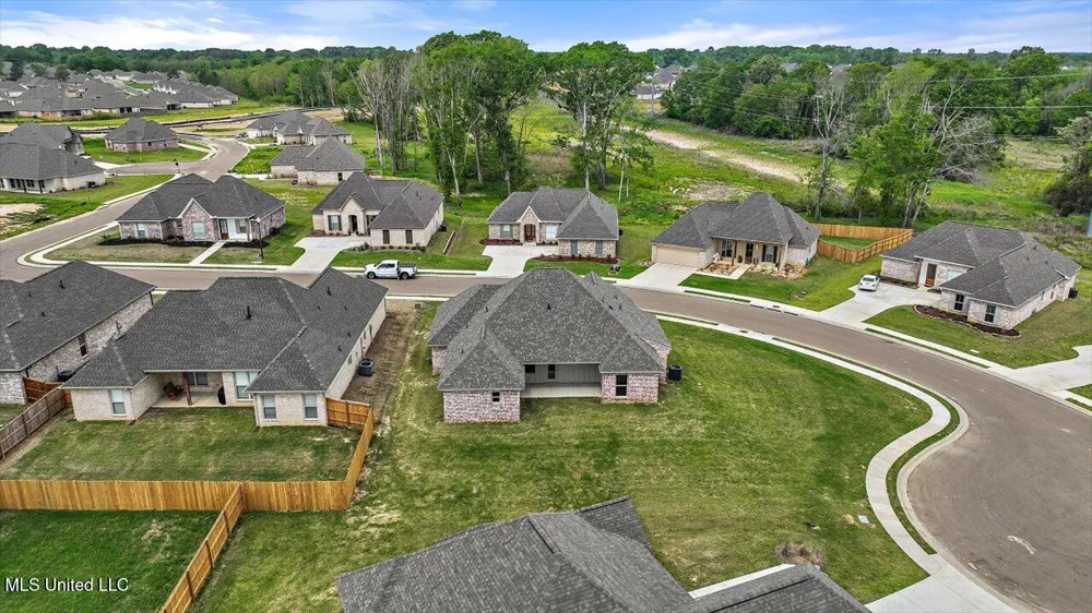 120 Willow Way Canton, MS 39046