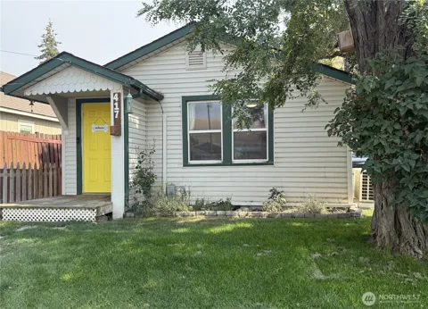 417 W Clay