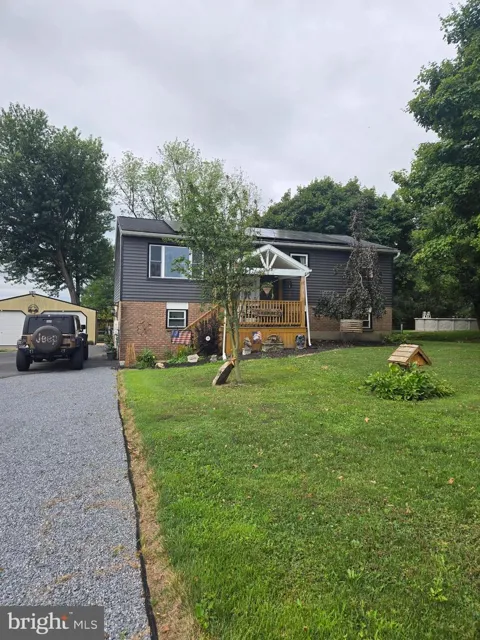 128 DEER DR