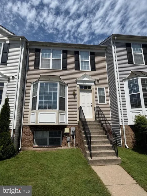 2434 SANDWICH COURT