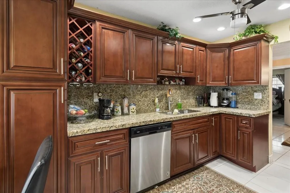 4290 NW 49th Terrace NW Lauderdale Lakes, FL 33319