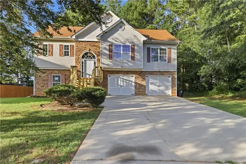 117 E Woodland Manor