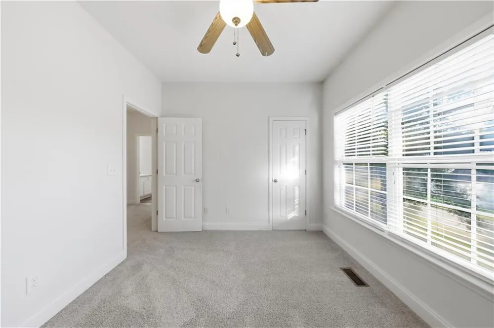 117 E Woodland Manor Temple, GA 30179