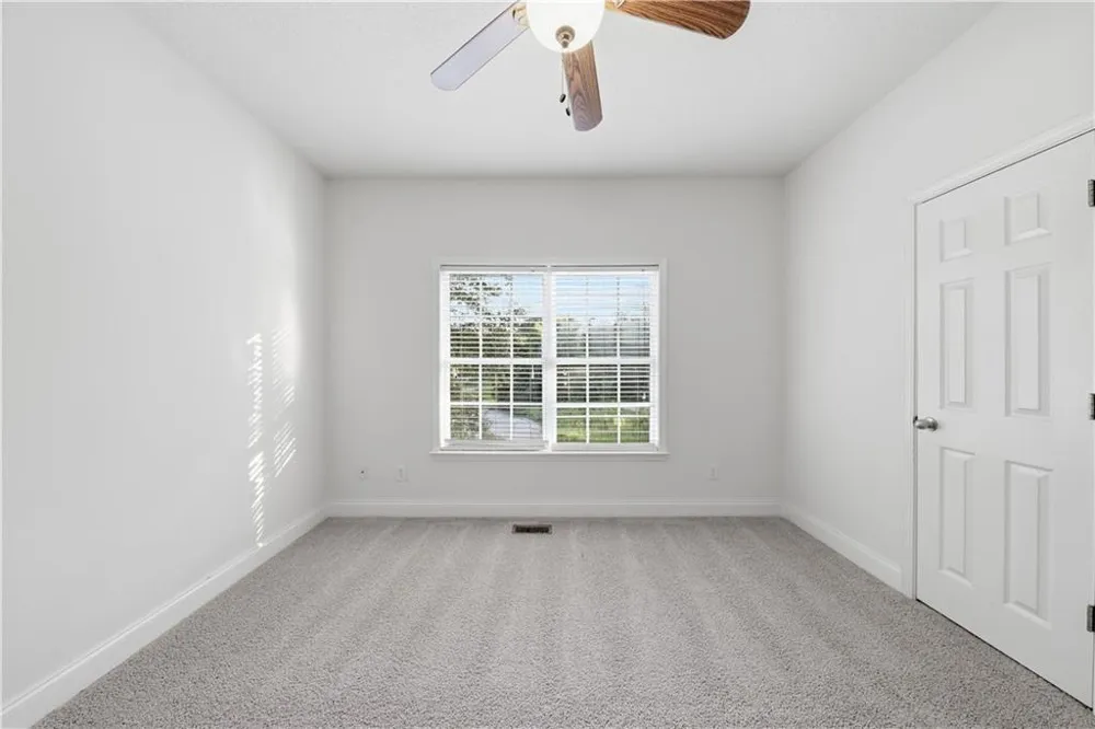 117 E Woodland Manor Temple, GA 30179