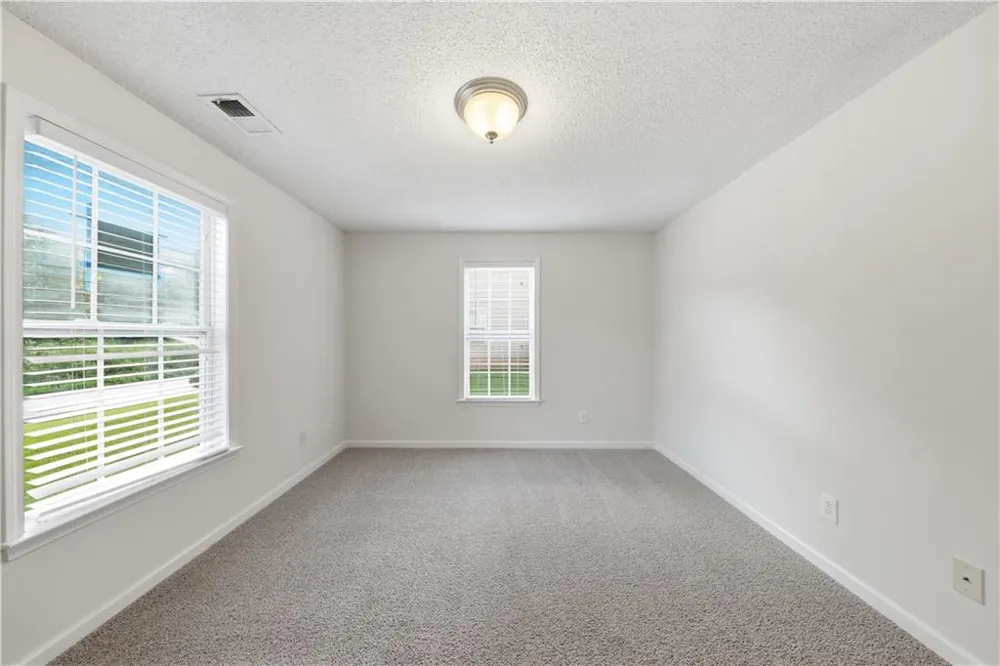 117 E Woodland Manor Temple, GA 30179