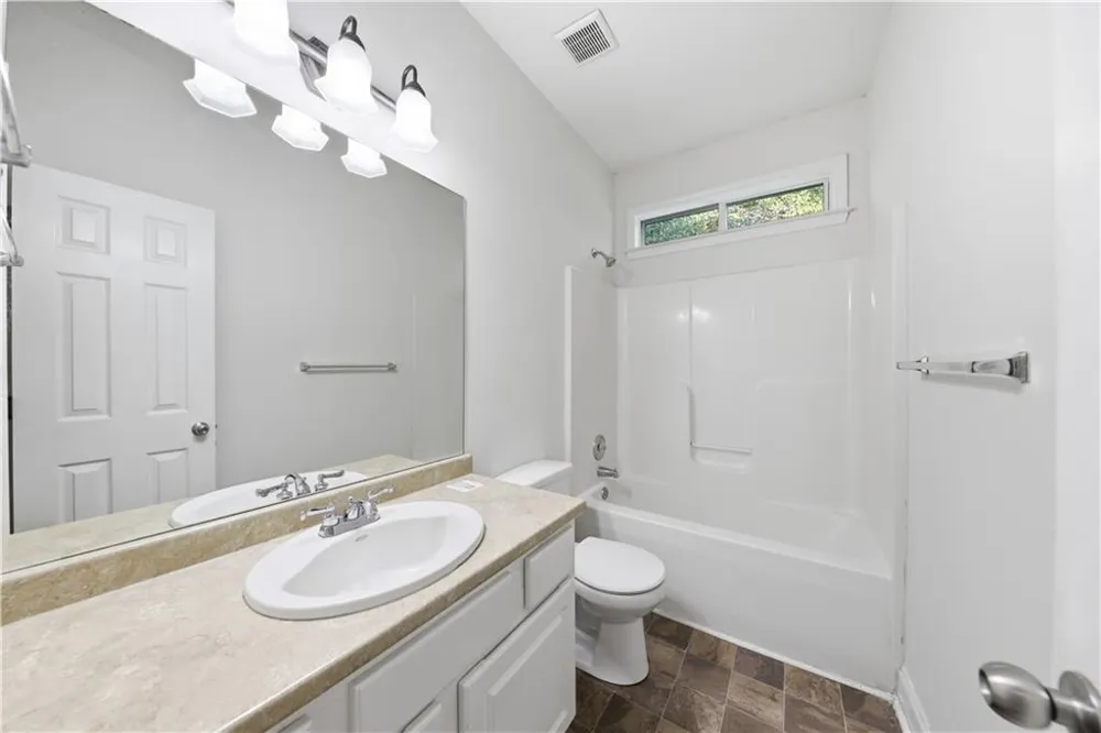 117 E Woodland Manor Temple, GA 30179