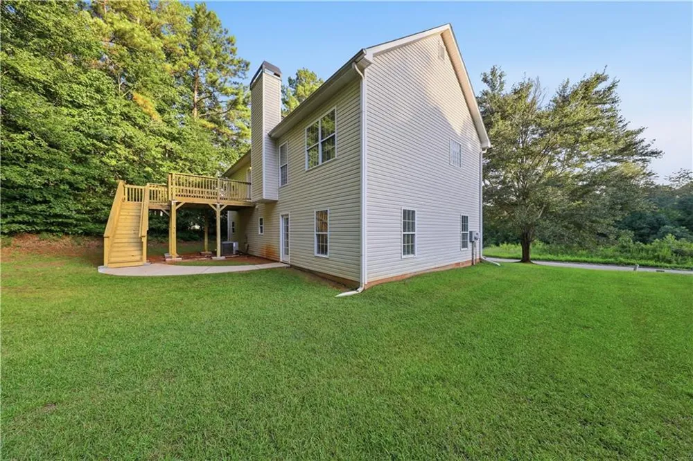 117 E Woodland Manor Temple, GA 30179