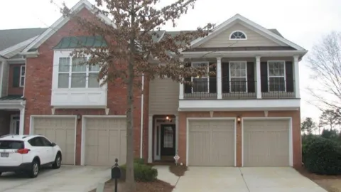2658 Gadsen Walk