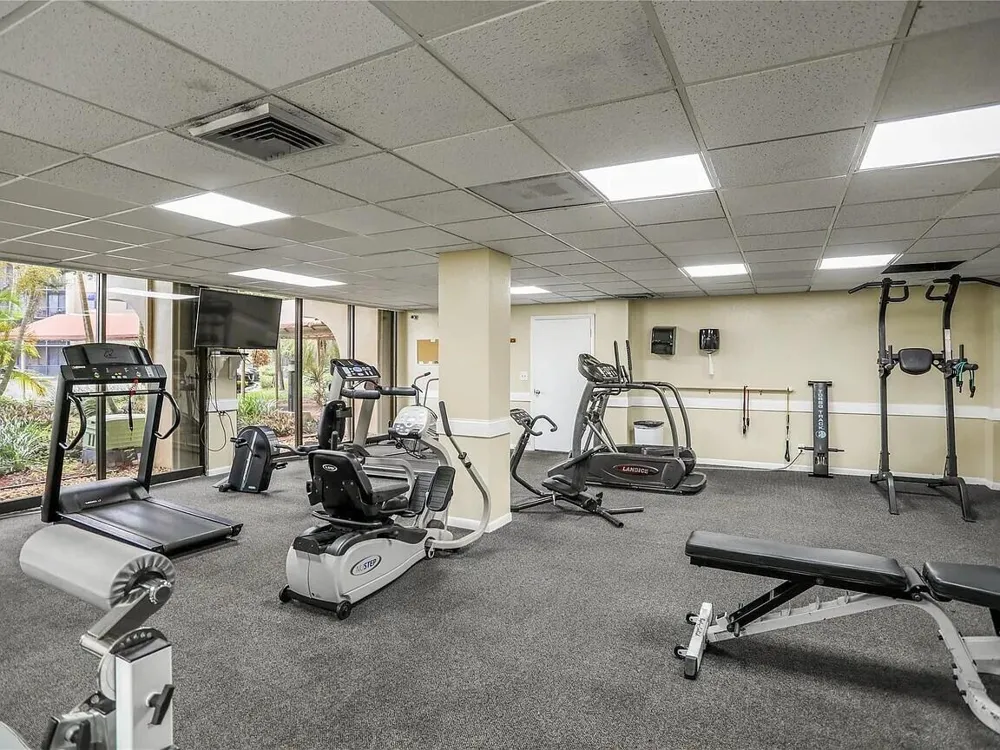 4040 Hills Drive #31 Hollywood, FL 33021