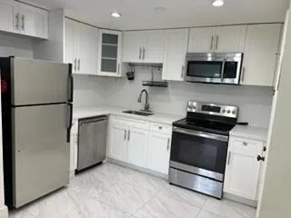 4040 Hills Drive #31 Hollywood, FL 33021