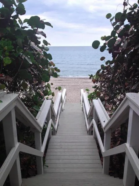3594 S Ocean Blvd #402 Highland Beach, FL 33487