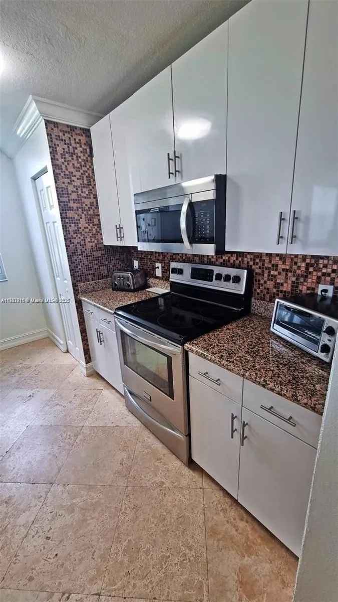 3594 S Ocean Blvd #402 Highland Beach, FL 33487